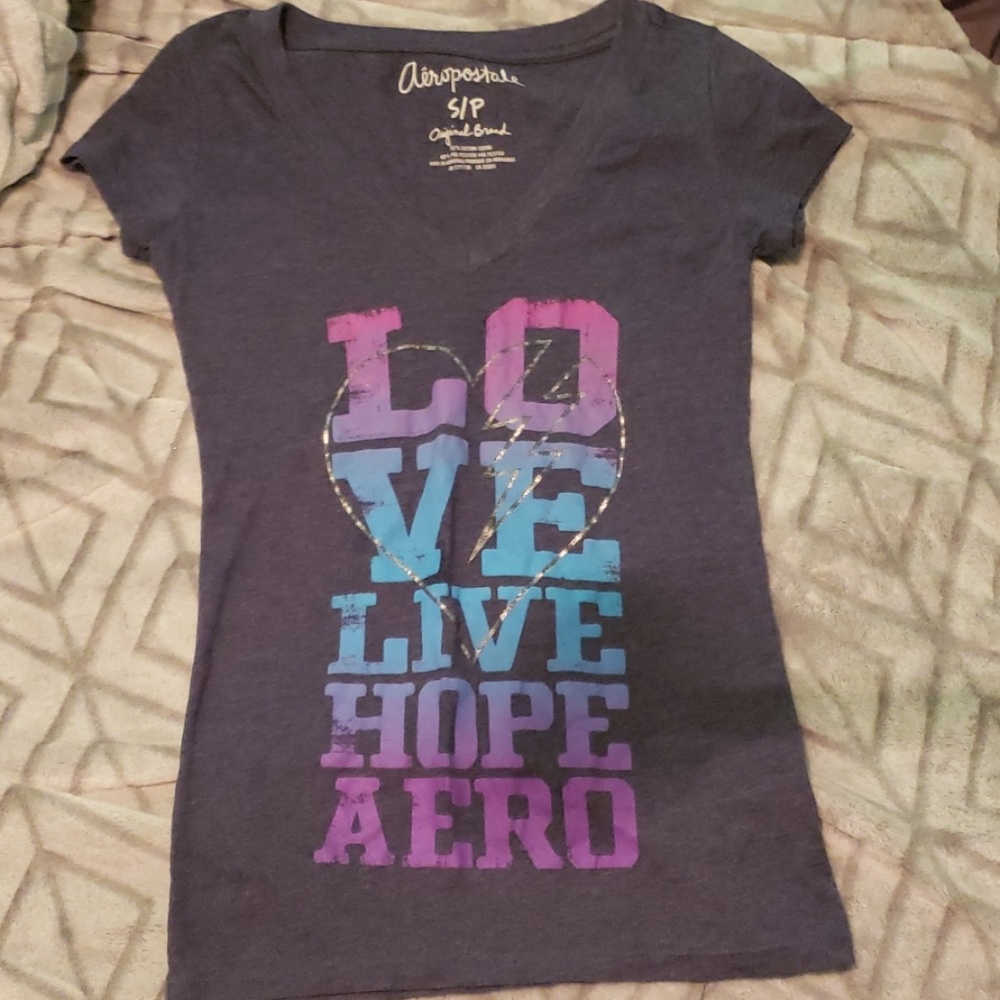 Aeropostale v-neck shirt